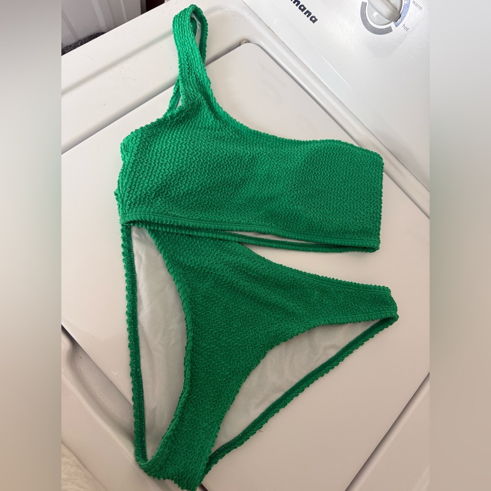 Shein Kelly Green Textured One-Shoulder Bikini Set
